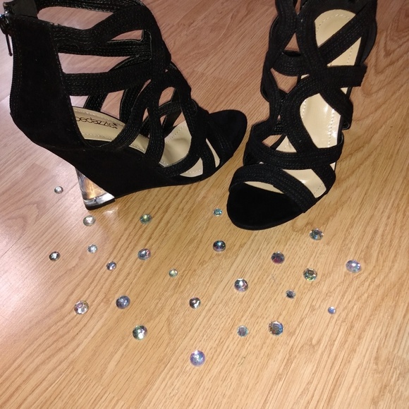 Sexy wedge glass SHOE DAZZLE heel NWOT - Picture 6 of 7